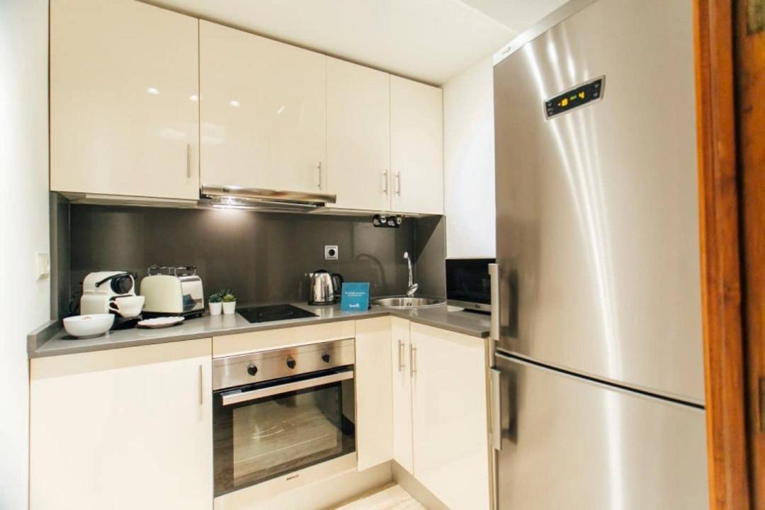 Appartamento New With Height- 2Bd 1Bth- Pajaritos Siviglia Esterno foto